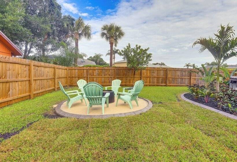 Stylish Port St Lucie Home W/ Hot Tub + Game Room!