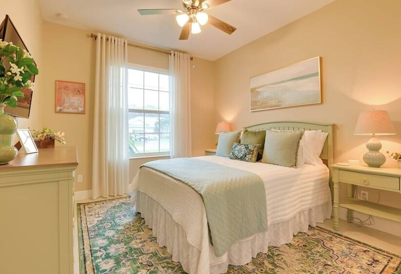 Stylish Port St Lucie Home W/ Hot Tub + Game Room!