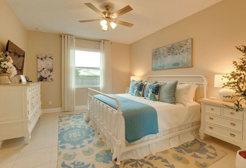Stylish Port St Lucie Home W/ Hot Tub + Game Room!