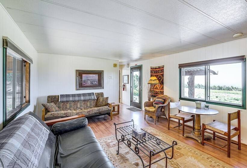 Sunset Cabin Near Moab W/ Stunning Views!