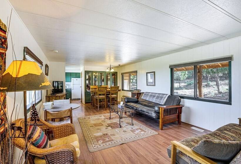 Sunset Cabin Near Moab W/ Stunning Views!