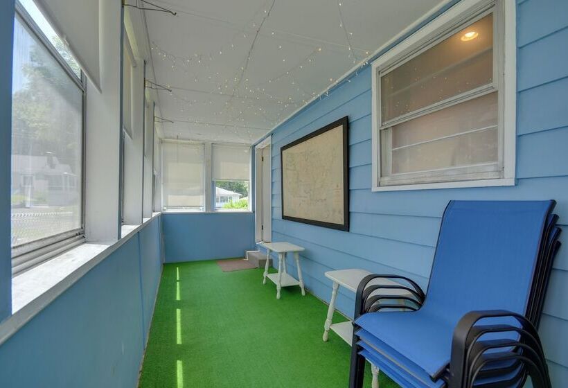 Syracuse Home W/ Fenced Yard < 1 Mi To Westcott St