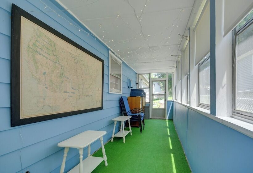 Syracuse Home W/ Fenced Yard < 1 Mi To Westcott St