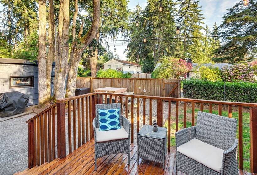 Tacoma Retreat W/ Fire Pit   Walk To Lake Access!
