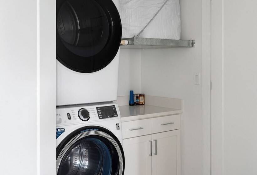 The Artesian At Bee Cave By  Landing