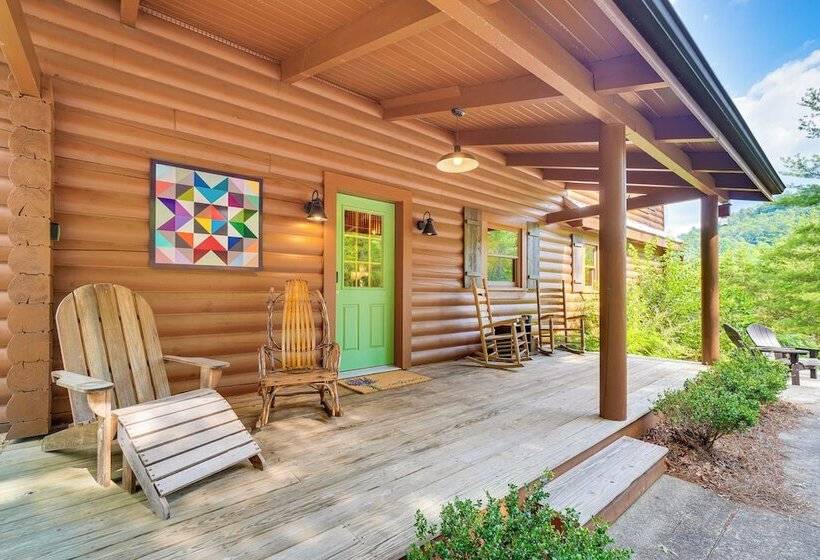 Scenic Getaway: Smoky Mountain Cabin, 4 Mi To Park