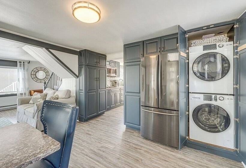 Cozy Wells Cottage W/ Deck: Steps To Beach!