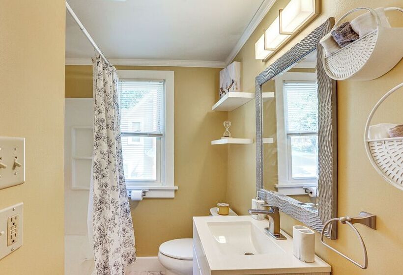 Updated Annville Retreat ~ 10 Mi To Hersheypark!