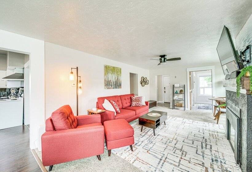 Updated Spokane Home W/ Furnished Patio Near Dtwn!