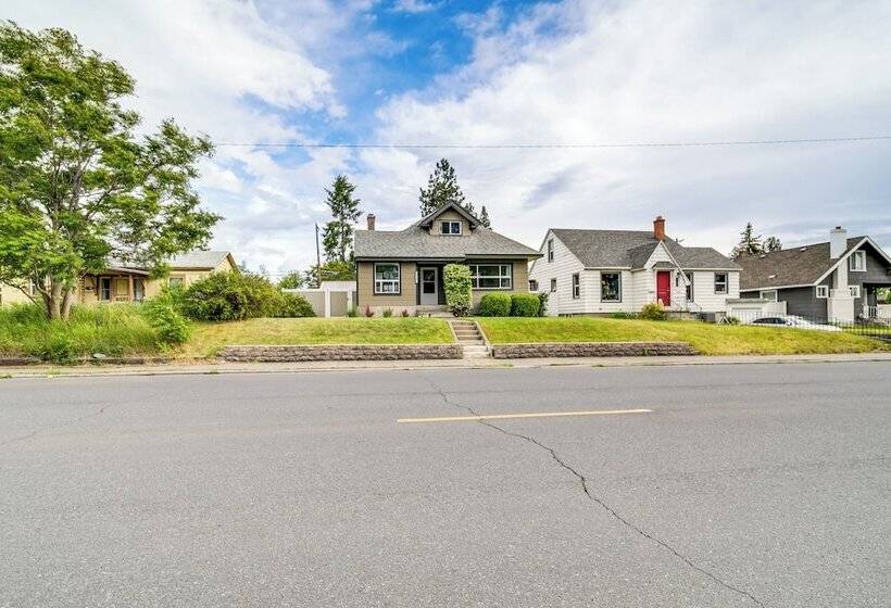 Updated Spokane Home W/ Furnished Patio Near Dtwn!
