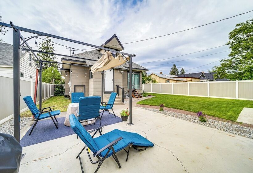 Updated Spokane Home W/ Furnished Patio Near Dtwn!