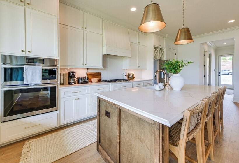 Waterfront Alexander City Home W/ Private Dock!