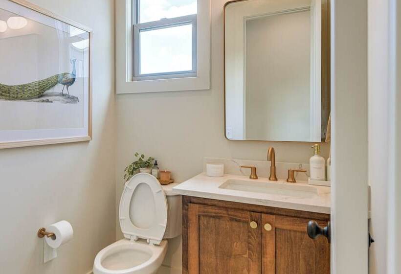 Waterfront Alexander City Home W/ Private Dock!