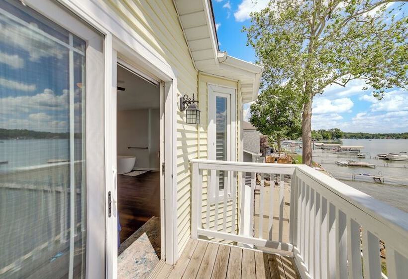 Waterfront Clarklake Escape Deck, Dock & Views