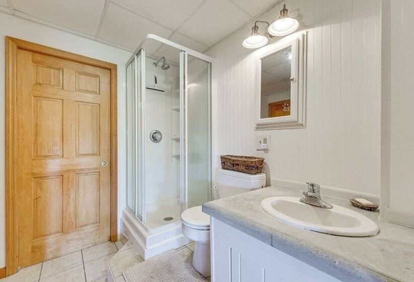 Waterfront Lake George Lodge W/ Boat Dock & Lift!