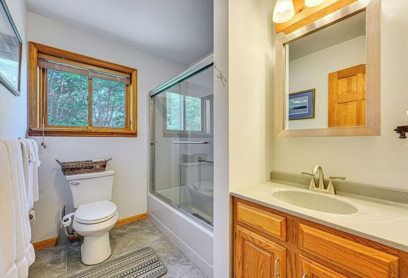 Waterfront Lake George Lodge W/ Boat Dock & Lift!