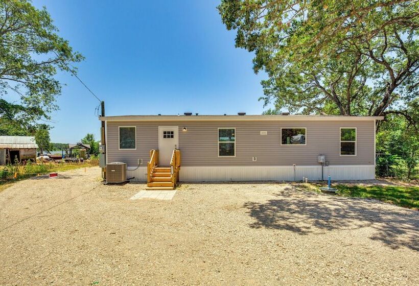 Cedar Creek Reservoir Home W/ Private Boat Ramp!