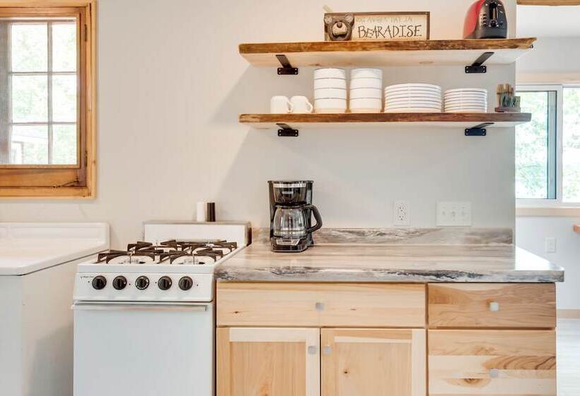 Waterfront Wisconsin Cabin: Private Dock, Grill