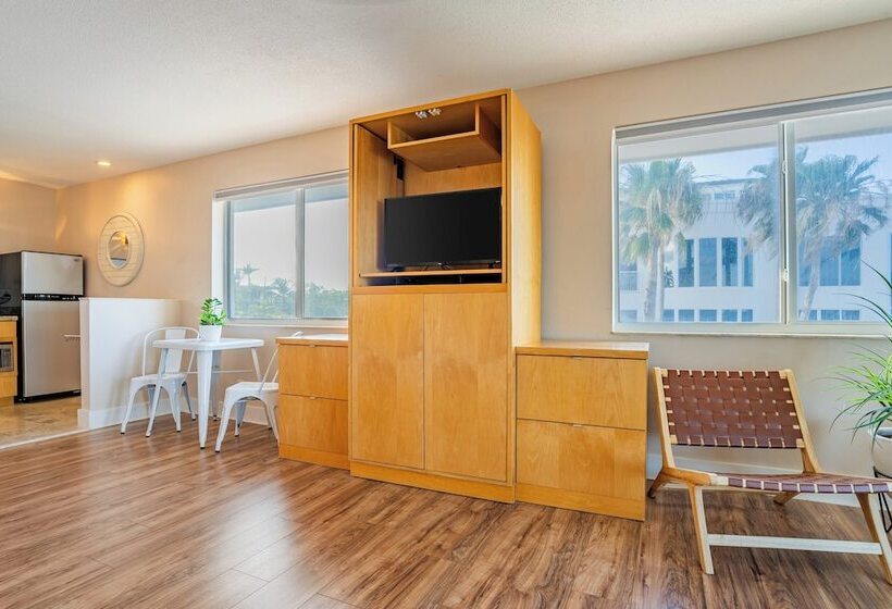 Beach Haven By Avantstay Pool + Ocean Views Steps From The Beach