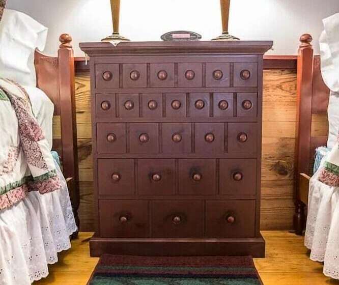 ベッドアンドブレックファースト The Black Walnut Inn