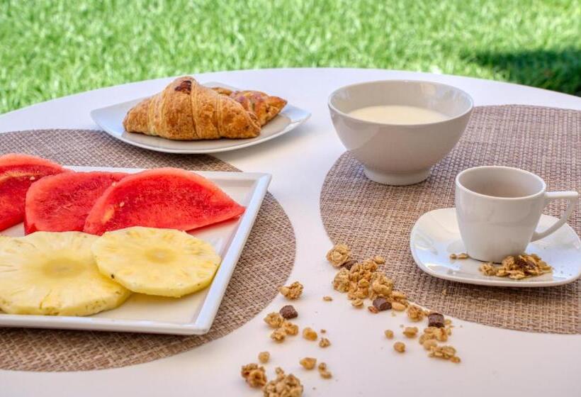 ベッドアンドブレックファースト Dimore Relais Suite Garden Breakfast