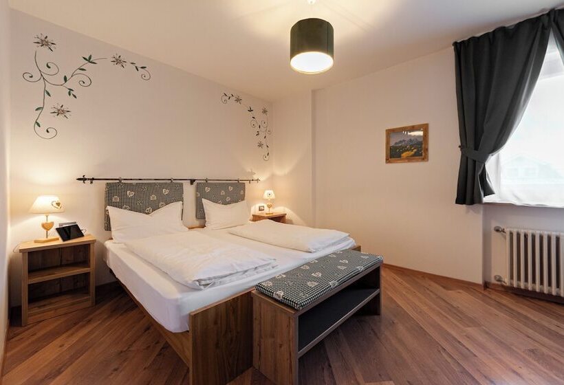 צימר Kyrr Smart Mountain Retreat