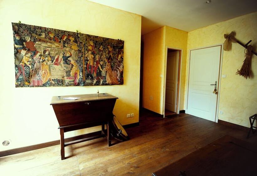 مبيت وإفطار Le Château De Sorgues