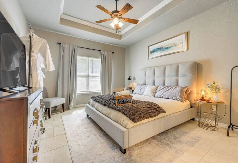 Canyon Lake Home W/ Private Pool, Hot Tub & Sauna!