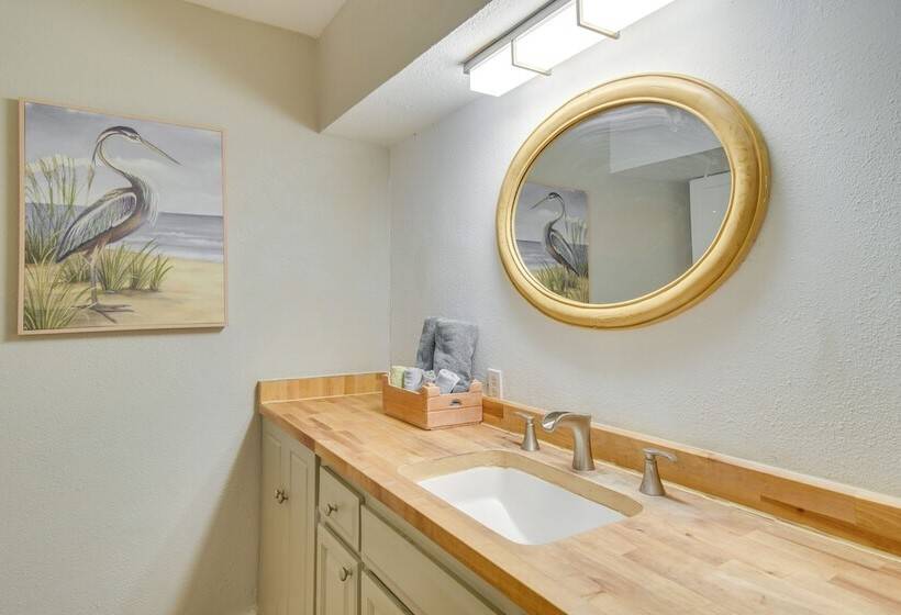 Cozy Fairhope Retreat W/ Patio & Grill!