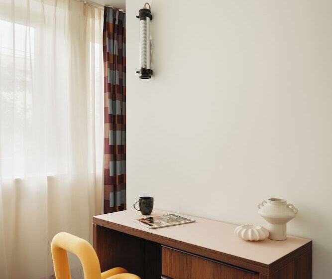 Edgar Suites Montrouge