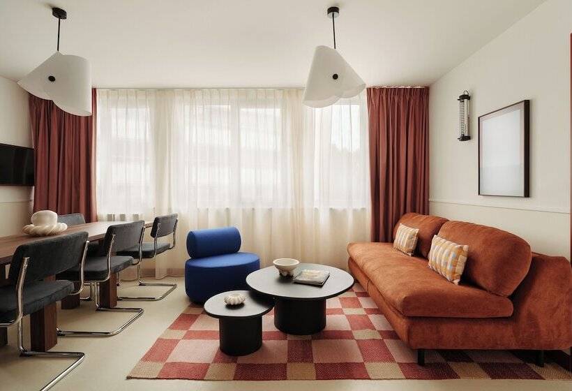 Edgar Suites Montrouge