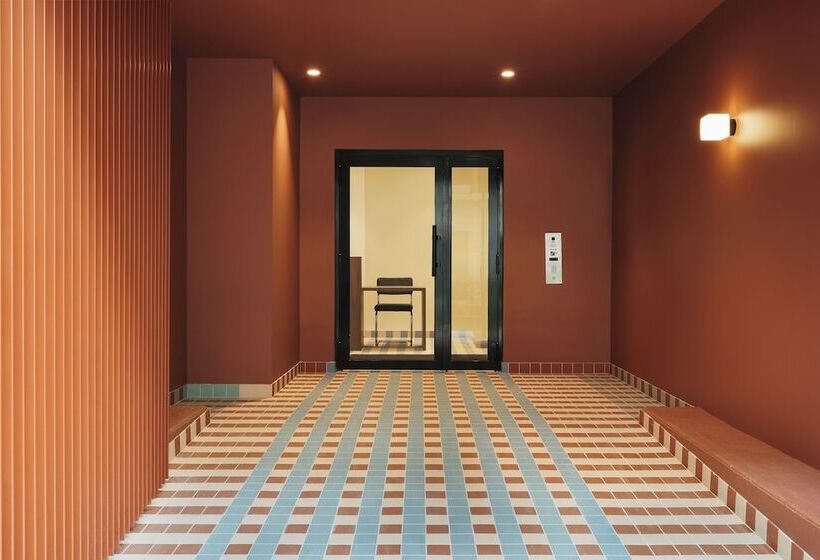 Edgar Suites Montrouge