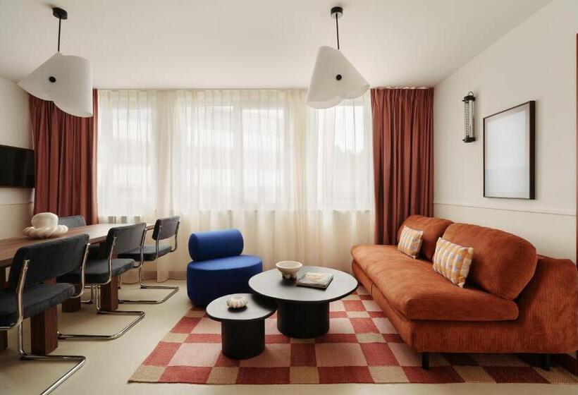 Edgar Suites Montrouge