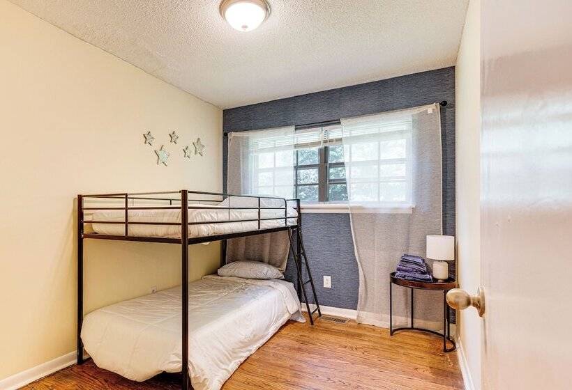 Family Friendly Huntsville Home W/ Spacious Yard