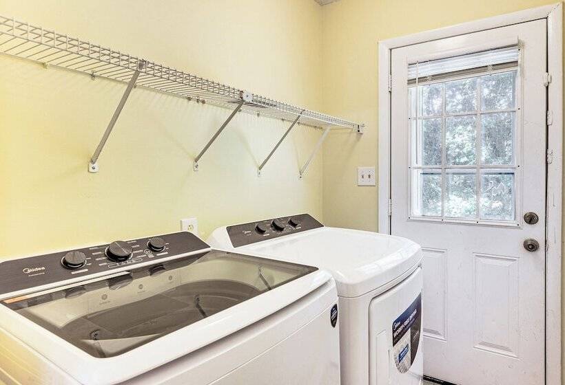 Family Friendly Huntsville Home W/ Spacious Yard