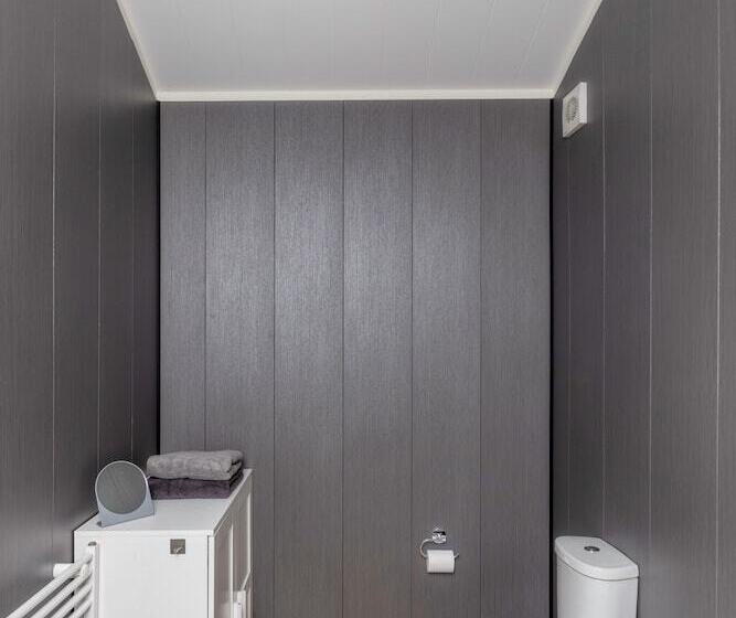 Family Luxury Cabin Retreat With Hot Tub