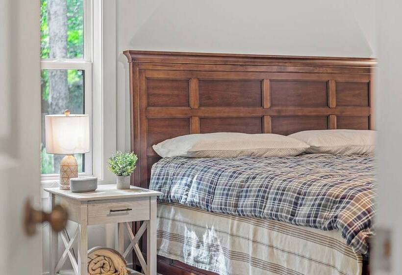 Happy Trails Chalet By Avantstay Sauna + Deck, Private Community Beach Access