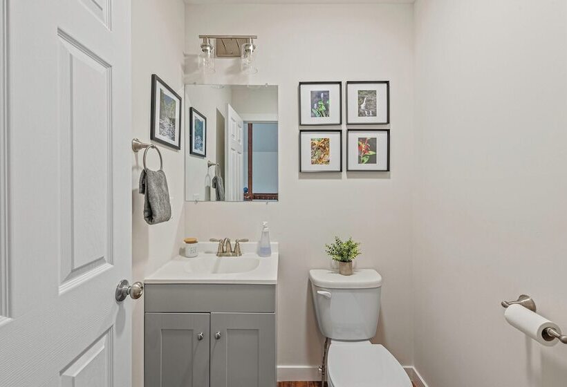 Happy Trails Chalet By Avantstay Sauna + Deck, Private Community Beach Access