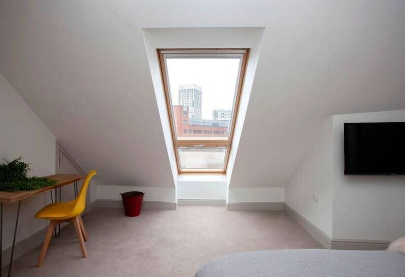 Higgihaus Cabot Mews Apart