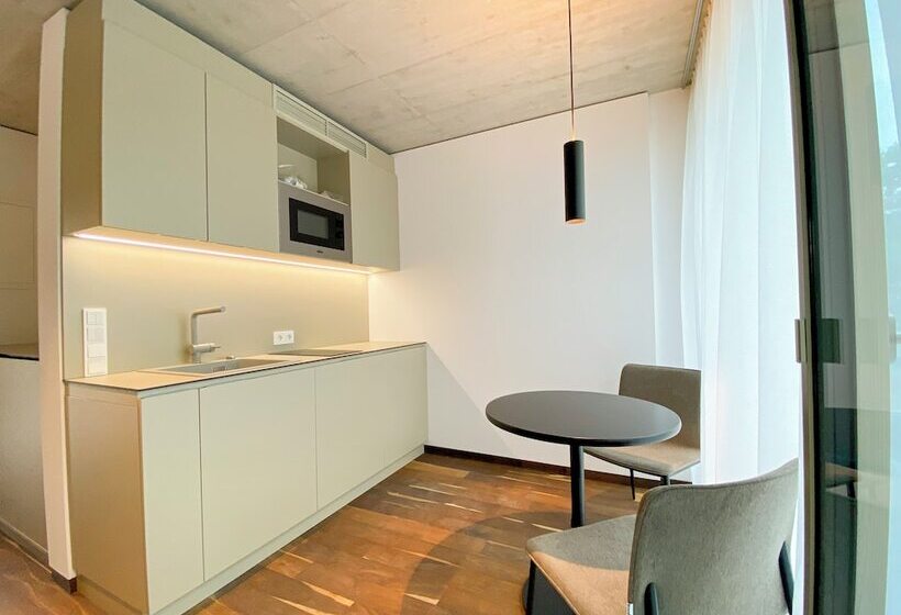 ホテル Blackhome City South Innsbruck