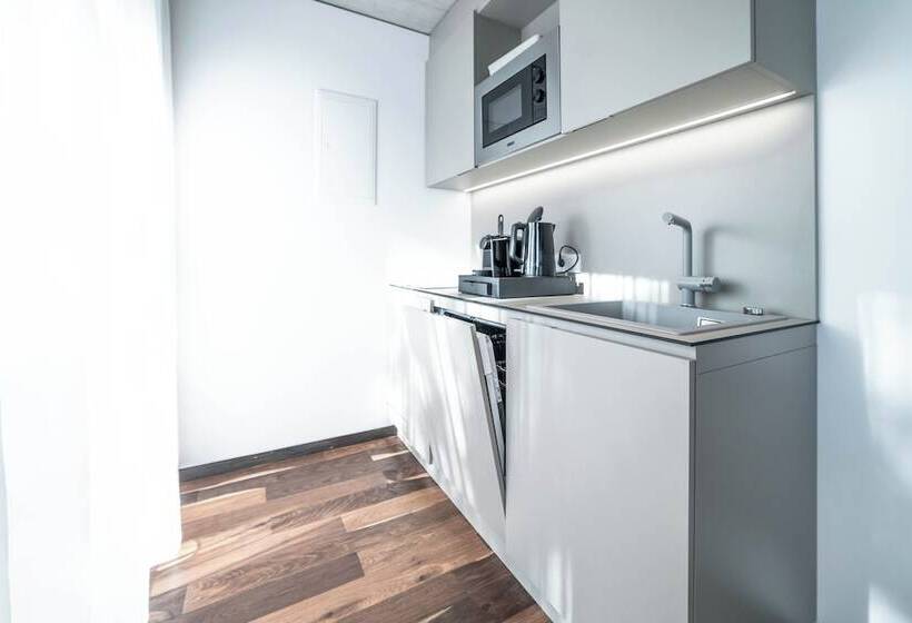 ホテル Blackhome City South Innsbruck