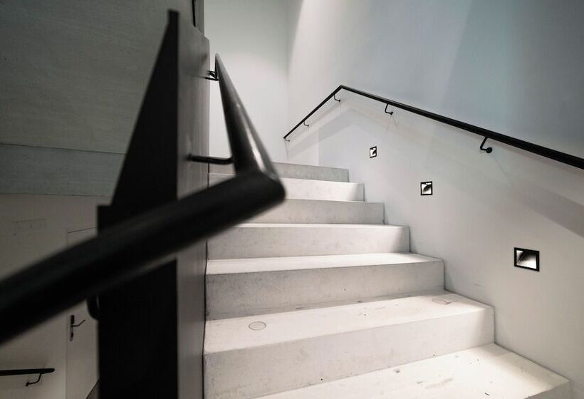 ホテル Blackhome City South Innsbruck