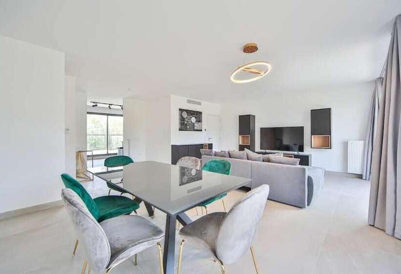 فندق Blue Night International 69