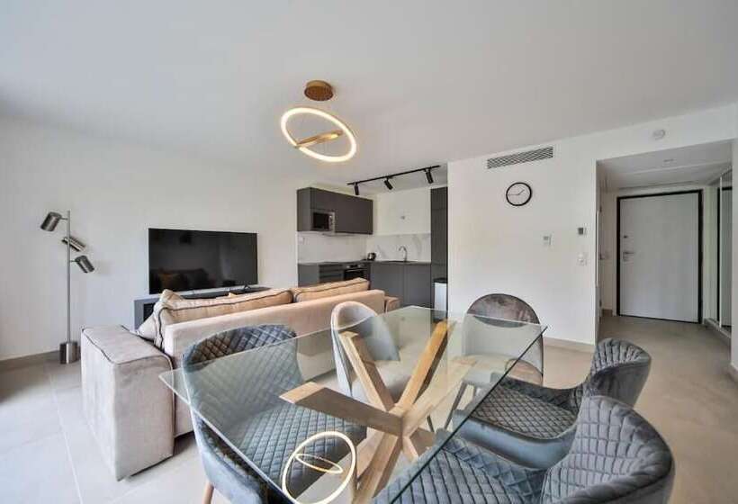 فندق Blue Night International 69