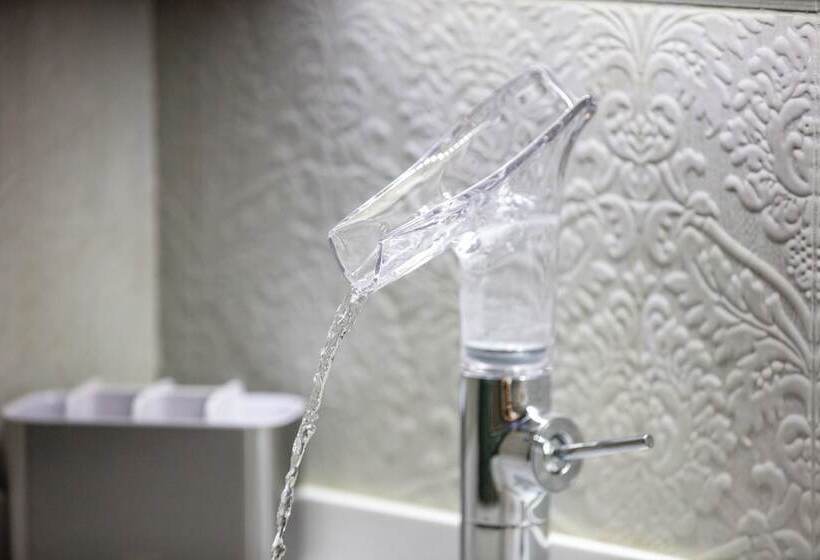 ホテル Demani President Suites