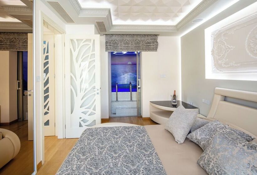 ホテル Demani President Suites