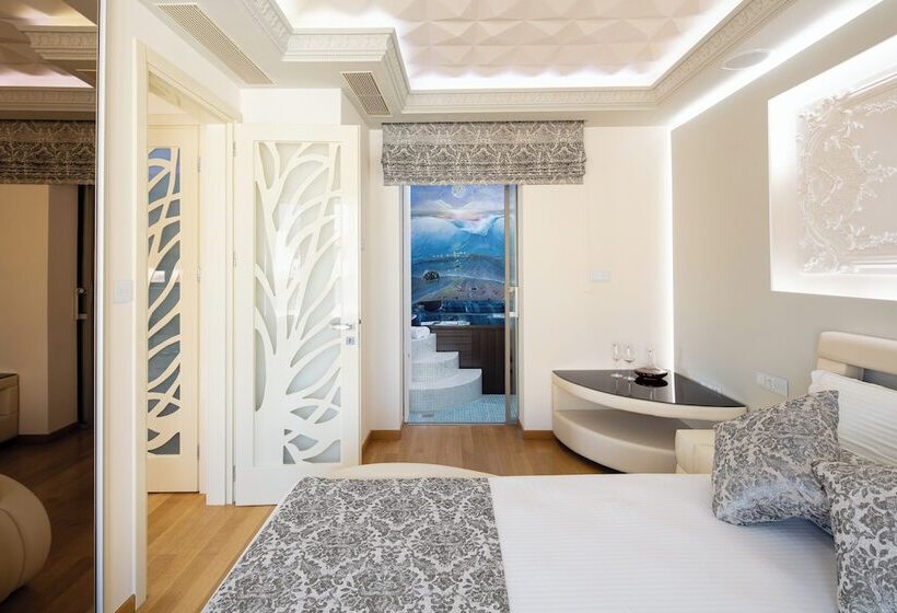 ホテル Demani President Suites