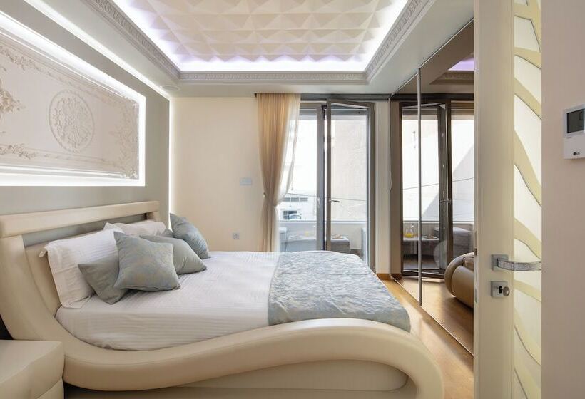 ホテル Demani President Suites