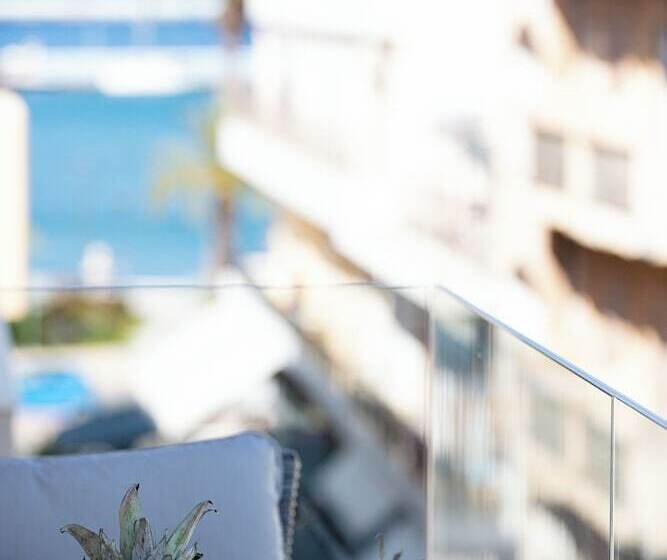 هتل Demani President Suites