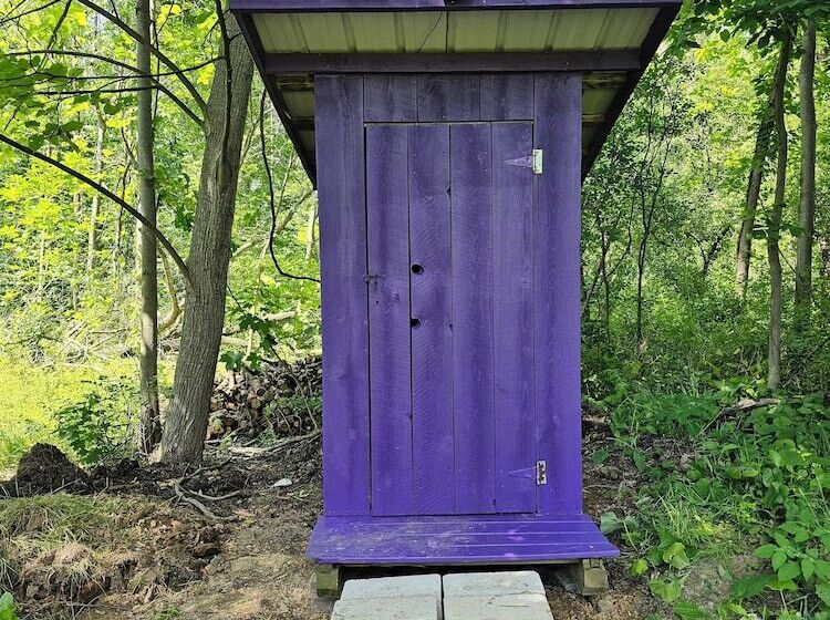 בית מלון כפרי Glamping At Meadeville Farm